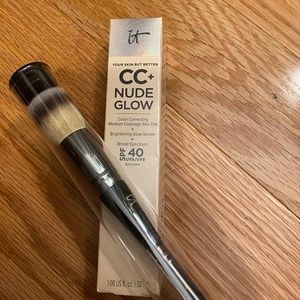 IT Cosmetics CC Nude Glow in Fair Light and Foundation Brush
